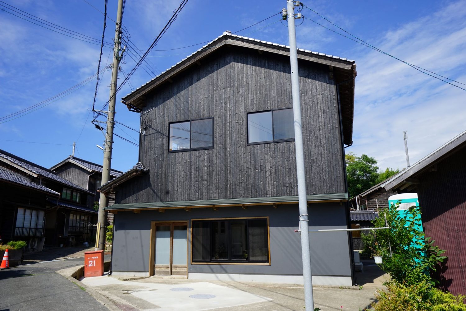 ちょうちんが灯る温かいお家