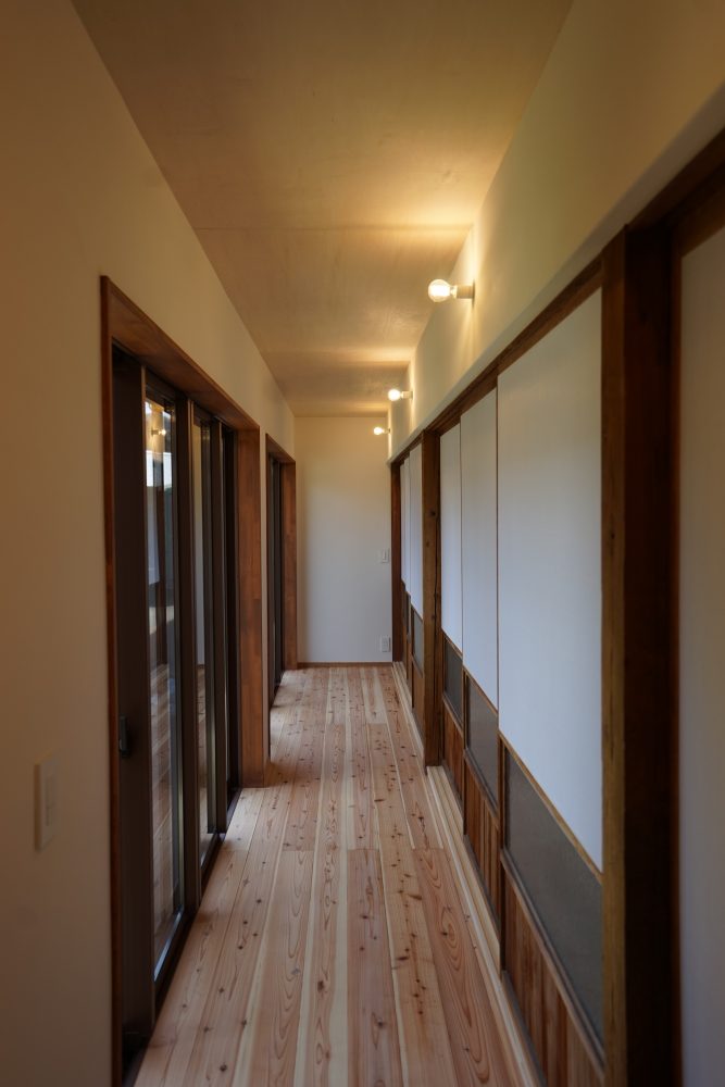 ちょうちんが灯る温かいお家