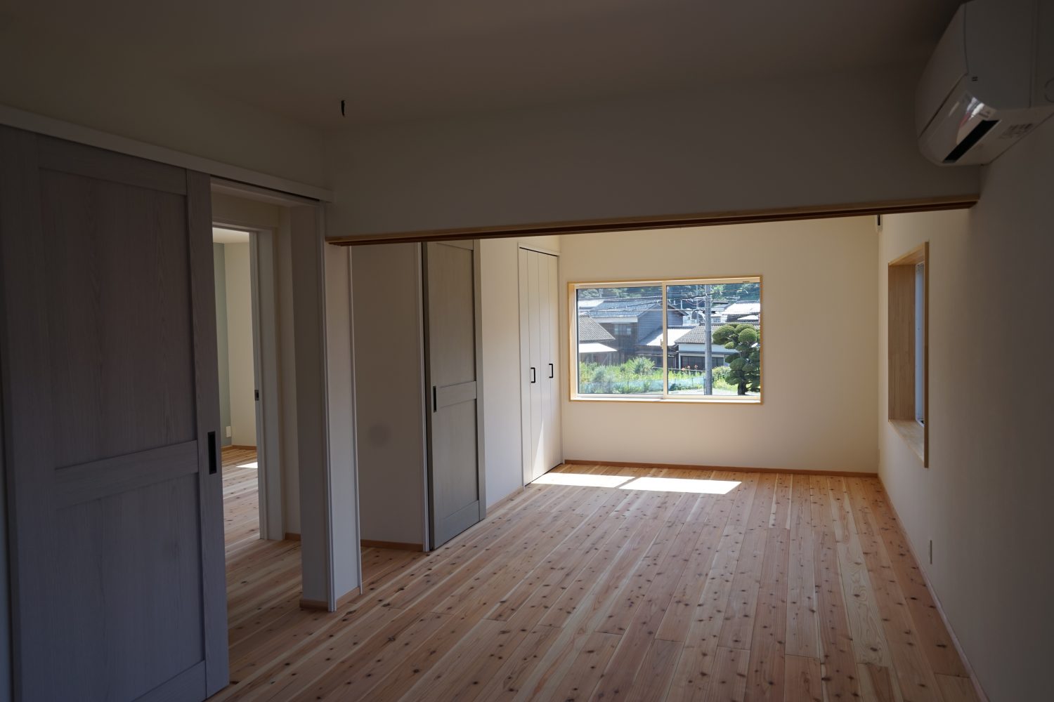 ちょうちんが灯る温かいお家