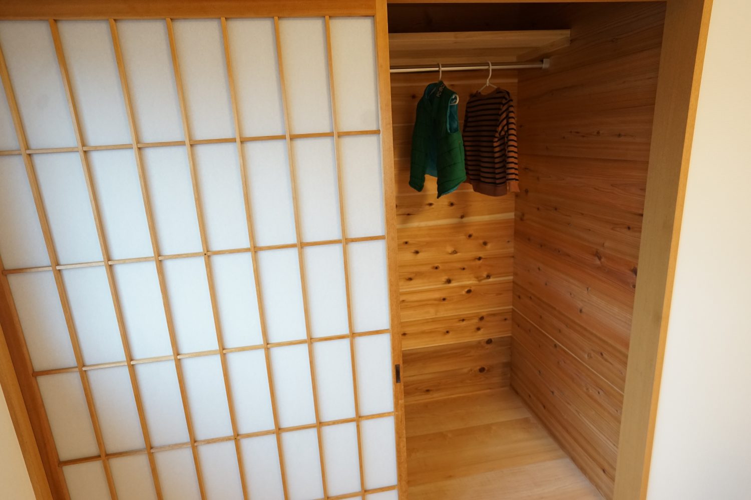 4人家族が暮らすいえ　５LDK＆23畳リビング・ダイニング