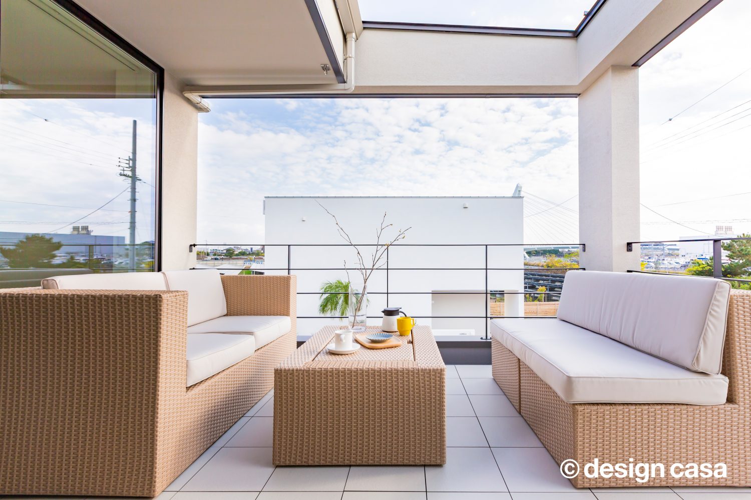 開放的な２階リビングの家