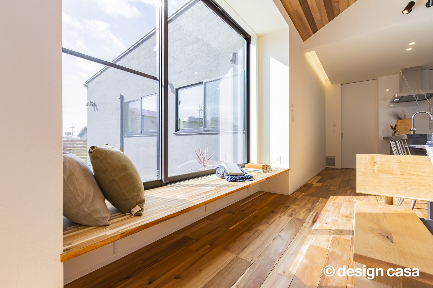 開放的なスカイバスを楽しむ家