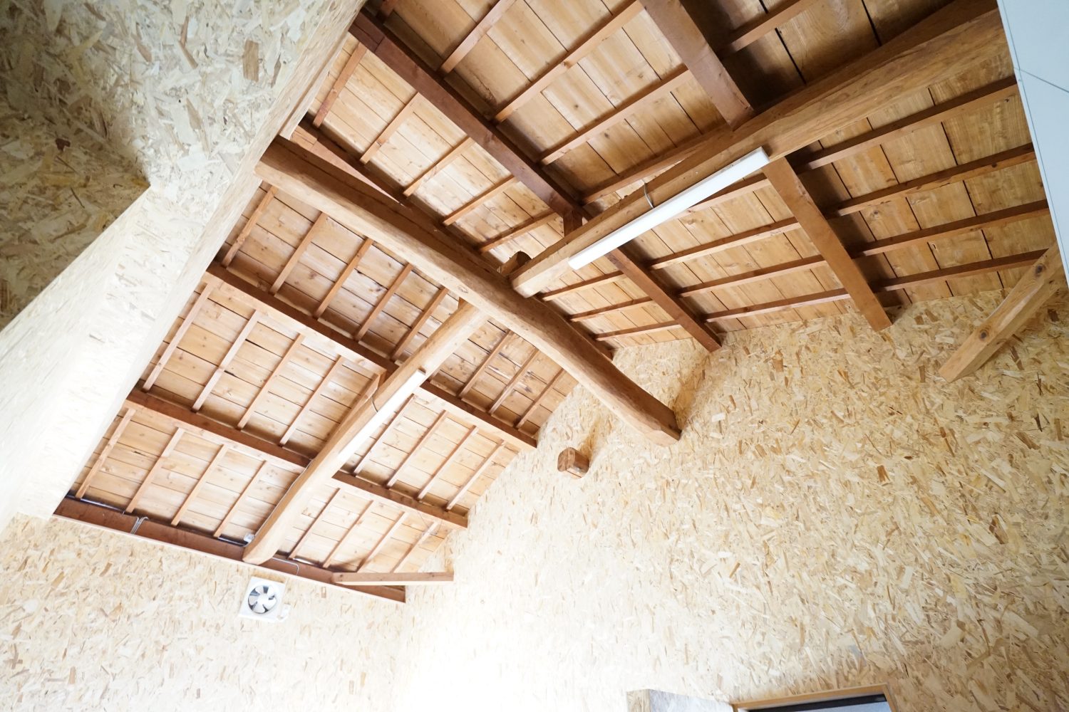 木のぬくもりが感じられる家