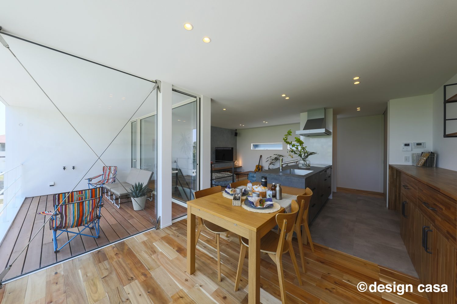 海が暮らしに寄り添う家