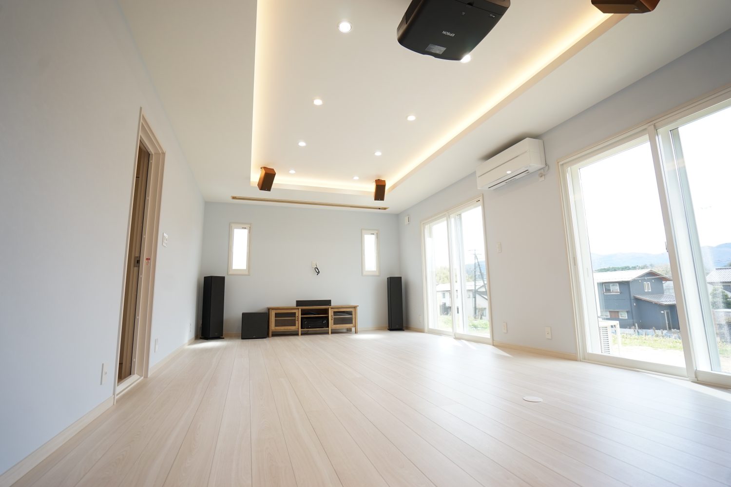 家族が集うシアタールームのある家