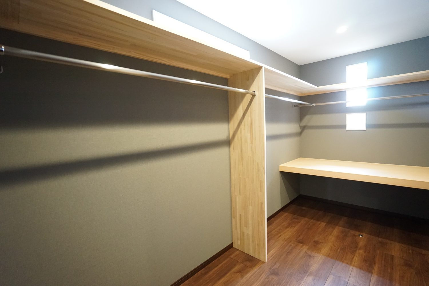 家族が集うシアタールームのある家